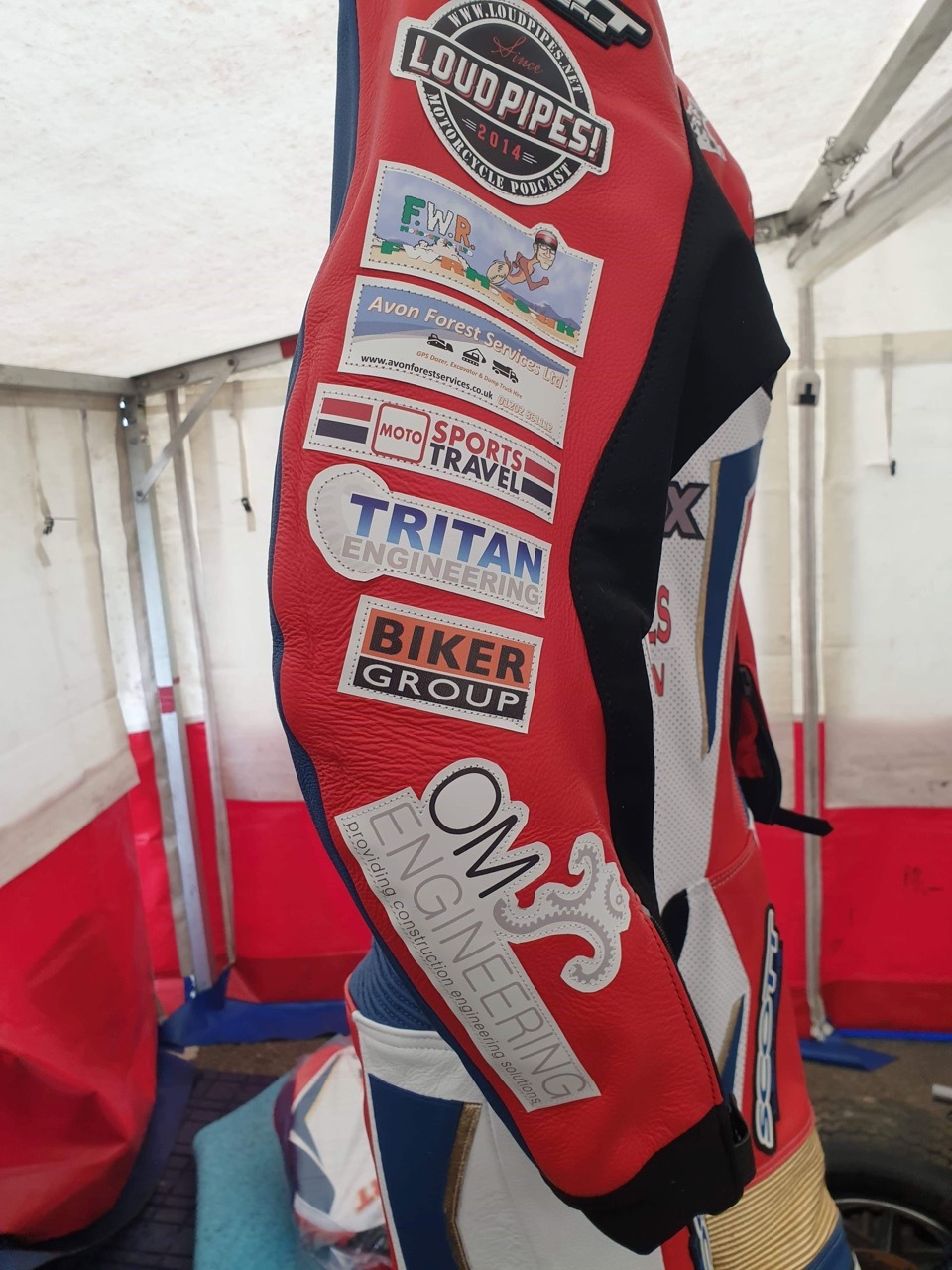 Loud Pipes on Greg Lambert Racing leathers